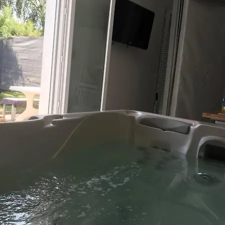 Casa de Férias Maison Avec Jacuzzi Interieur Esprit Bord De Pornic